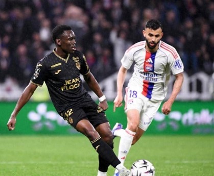 随着19岁皇马租将发威+里昂2-0，里尔4-0，法甲最新积分榜诞生